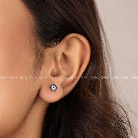 Micro Ey Earrings